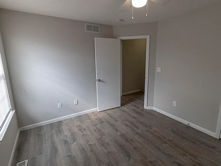 5307 Currituck Ln — Photo 23