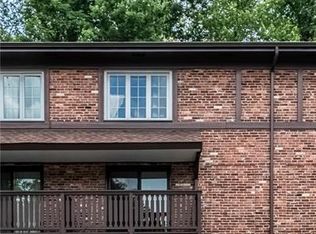 523 Kingsberry Ct, Pittsburgh, PA