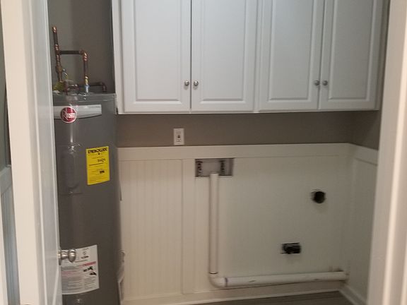 2nd image of 4551 45th St E