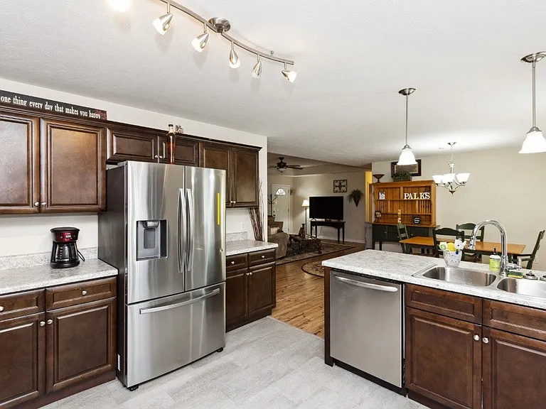 1419 Leaf Ln — Photo 14