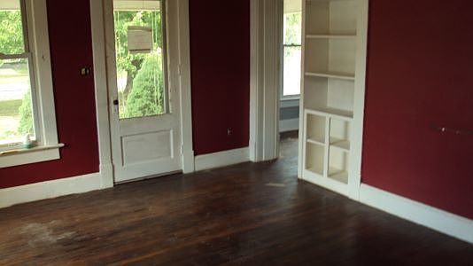 2nd image of 315 E Monroe Ave