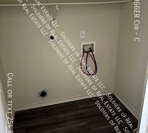 5th image of 1302 Dugger Cir #C