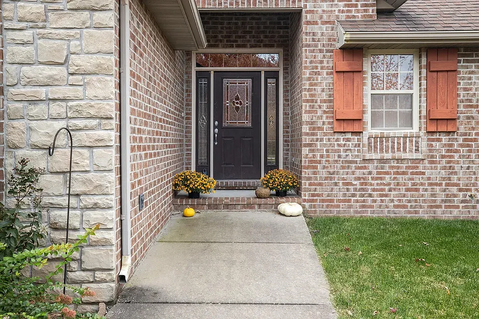 3 bed, 1758 sqft, $1,900 — Photo 2