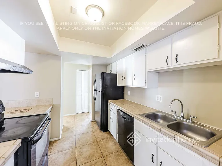 6938 W Haven Ave — Photo 6