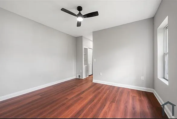 2217 E 71st St #3 — Photo 2