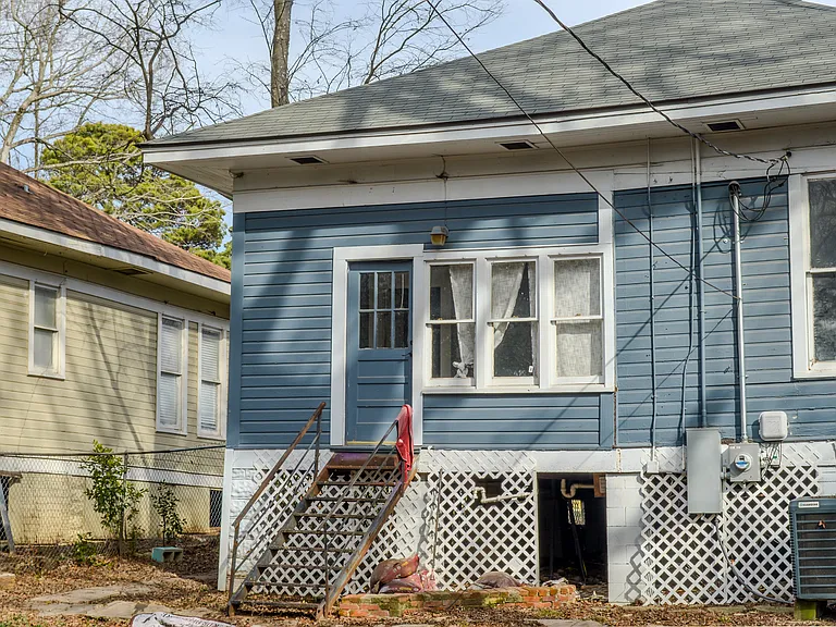 2416 Highland Ave — Photo 17