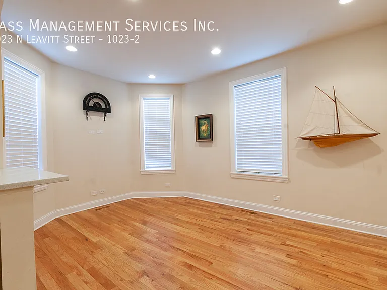 1023 N Leavitt St #2 — Photo 16