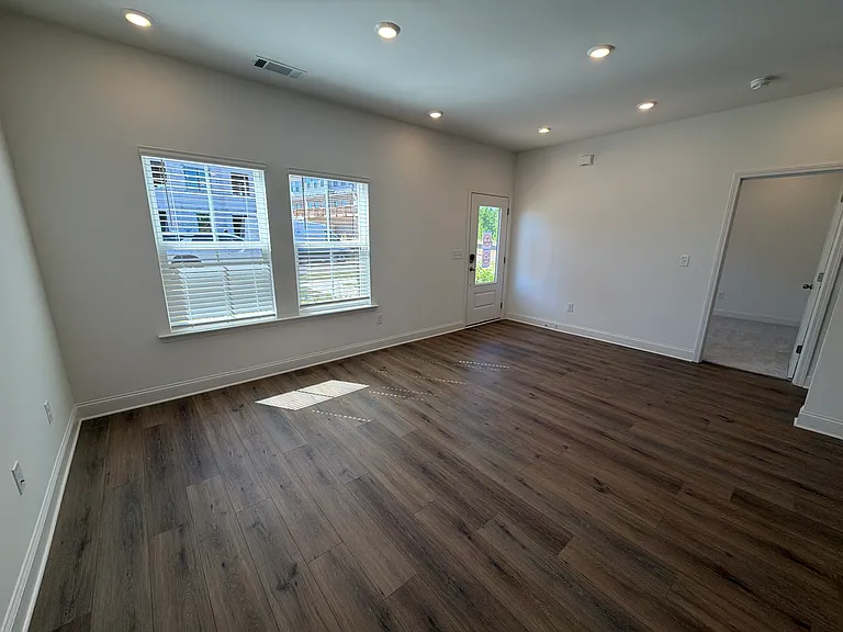 105 Prospect Ave — Photo 18