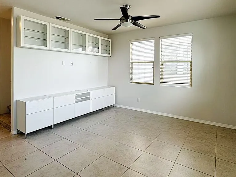552 Calle Estrella — Photo 2