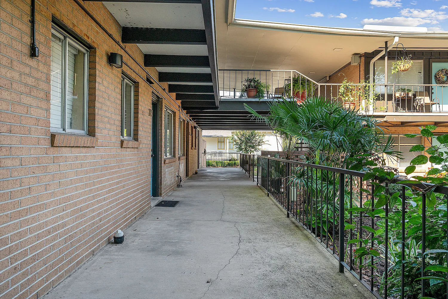 Arsenal Park Apartments — Photo 4