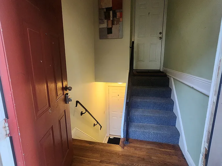 927 Hawthorne St #A — Photo 6