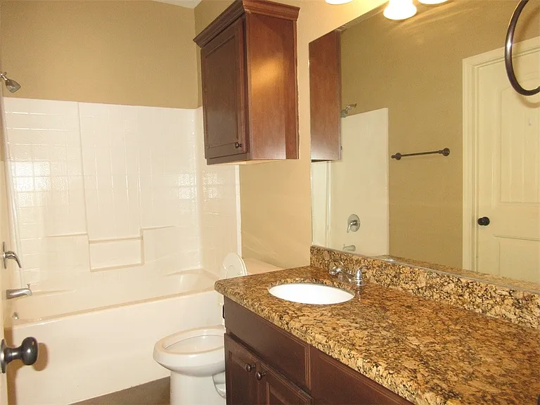 2907 Old Ironsides Dr — Photo 7