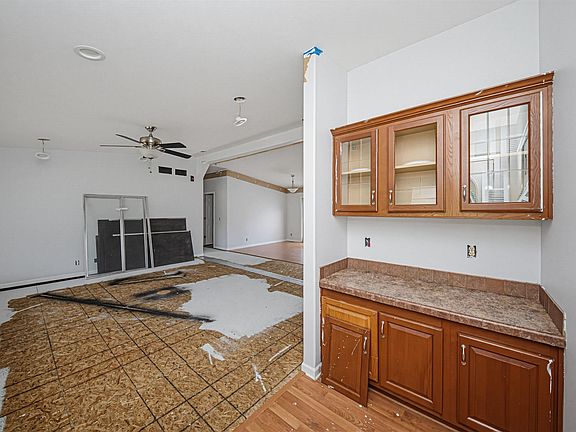 3rd image of 10824 Moske Cir