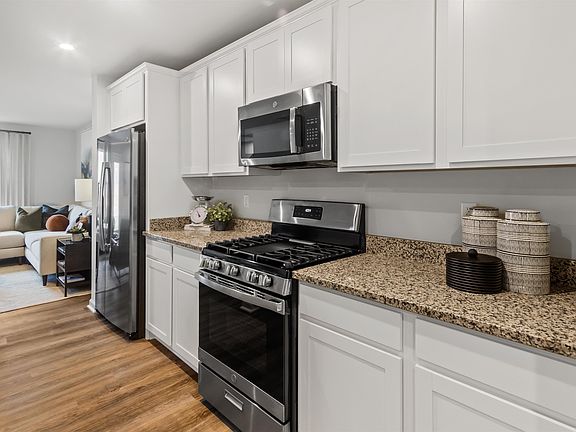 2nd image of 1280 Forestbrook Ln
