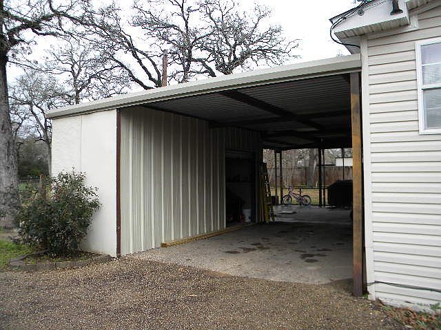 2nd image of 7965 Wixon Oaks Dr