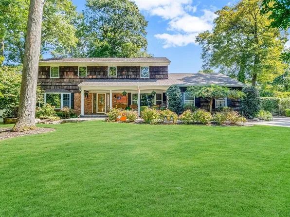 15 Glenrich Drive, Saint James, NY 11780