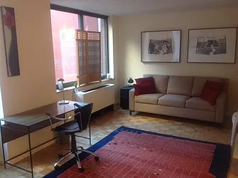 Rented by Thierry Mahe, Lreb