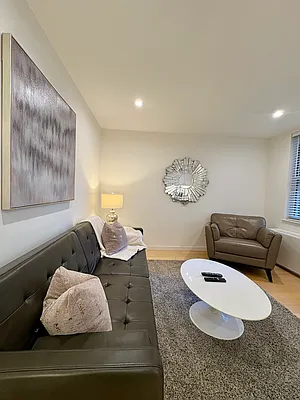 Living room, photo 2