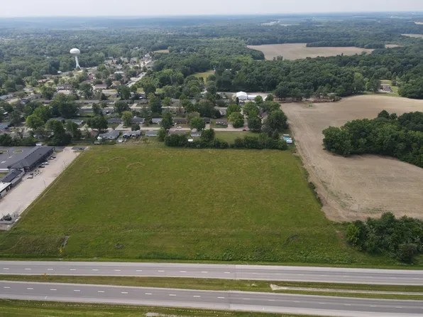 Douglas St, Charleston, IL 61920