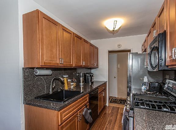 5th image of 320 Atlantic Ave APT D16