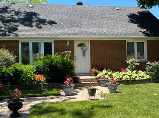 8324 Lockwood Ave, Burbank, IL
