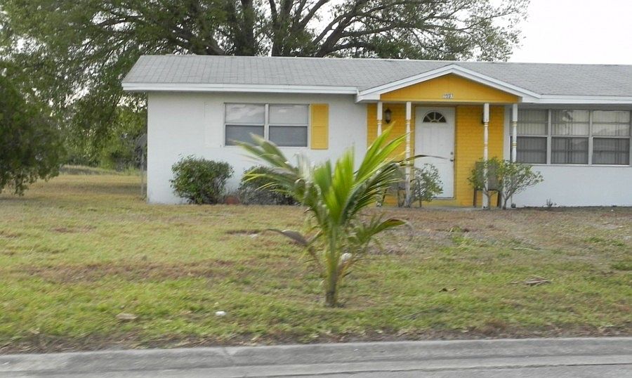 1st image of 1537 Medford Pl
