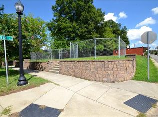 909 Seigle Ave, Charlotte, NC 28205