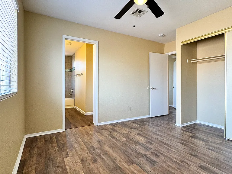 939 Derringer Ln — Photo 15