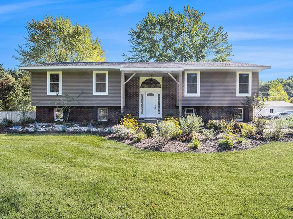 3566 S Brooks Rd, Muskegon, MI 49444