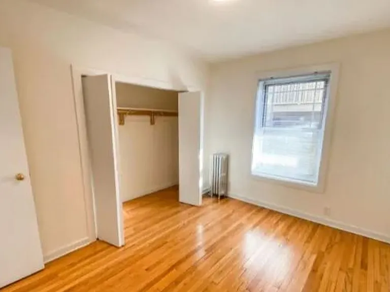 4518-4522 N Greenview Ave — Photo 12