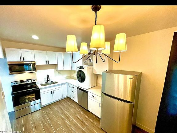 3rd image of 1538 W McKinley St #B