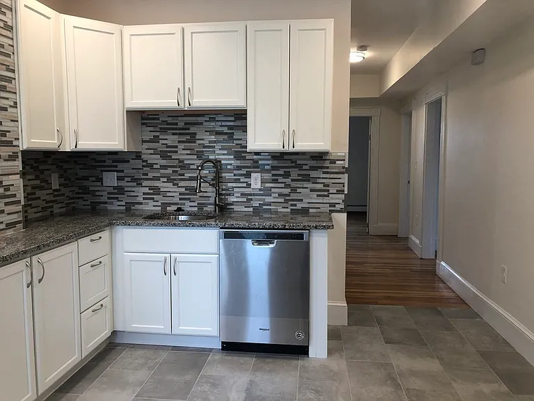 4 Hardwick St #3 — Photo 4