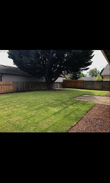 2nd image of 8909 NE 131st Ave