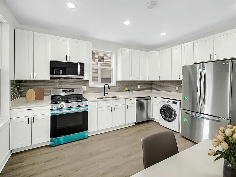 3645 N Albany Ave #1 — Photo 3