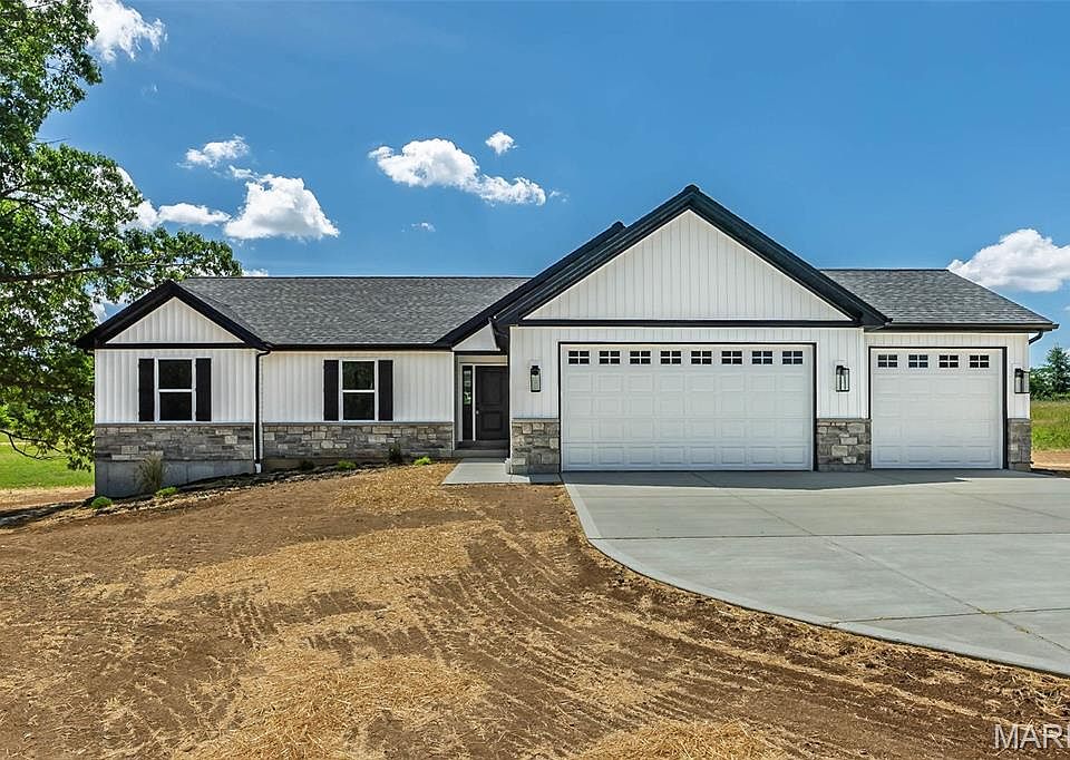 1st image of 11 Oakview Ct