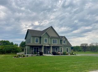 33 Bay View Ter, Geneva, NY 14456