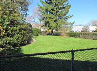 1296 Cloverly Rd, Warminster, PA 18974