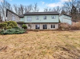 2594-2598 Hitchings Rd, La Fayette, NY 13084