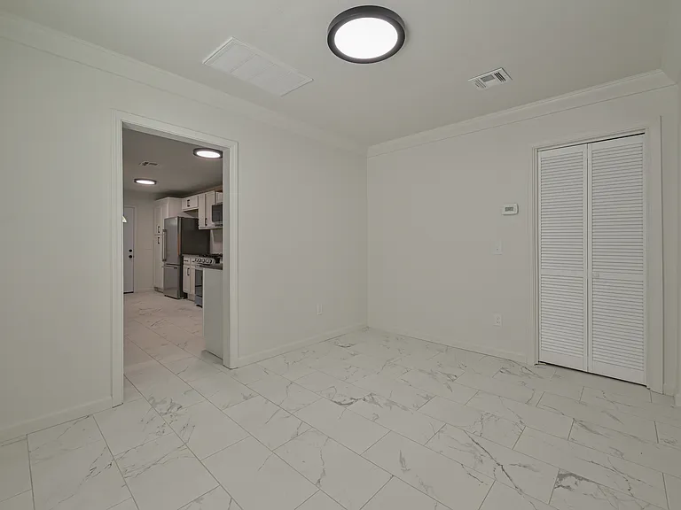 1524 NW 45th St — Photo 6