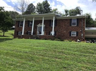 501 Greenwood Dr, Clinton, TN 37716