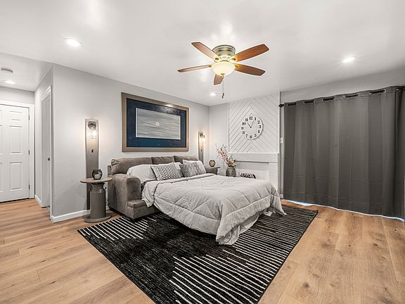 Family Room with Queen Pullout Couch Extended