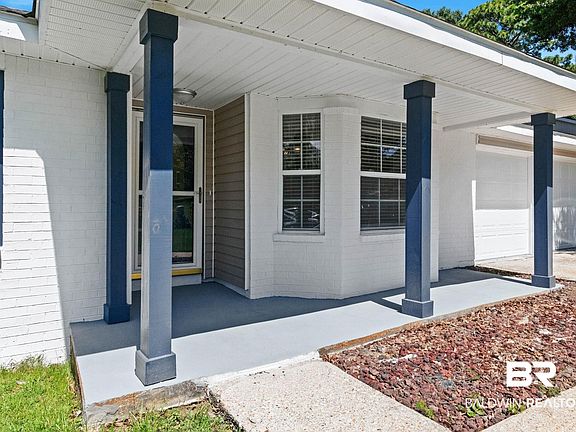 2nd image of 119 Lake Forest Blvd