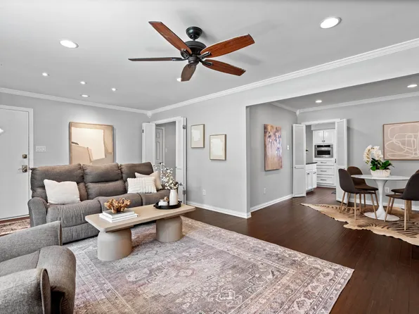 5819 E University Blvd APT B, Dallas, TX 75206