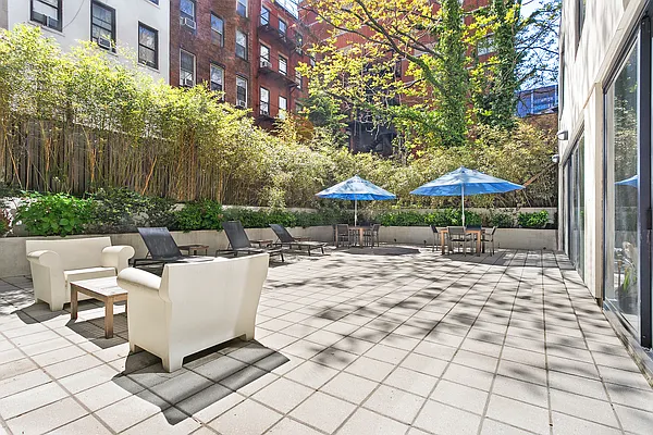 Sold by Compass | media 19
