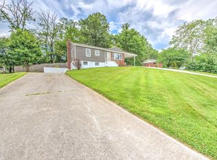1420 Maple Dr, Knoxville, TN 37918