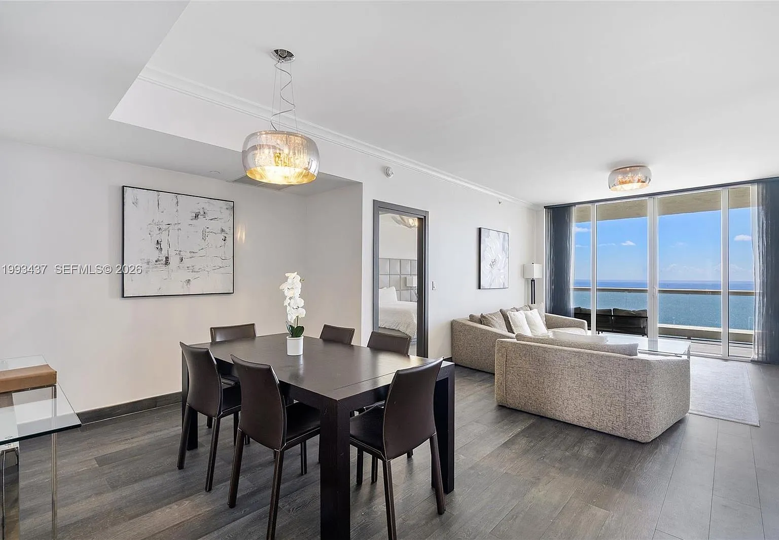 Acqualina Ocean Residence — Photo 2