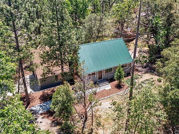 2nd image of 39445 Boulder Dr