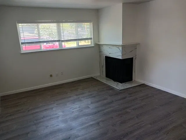 2 bed, 1032 sqft, $2,500 — Photo 4