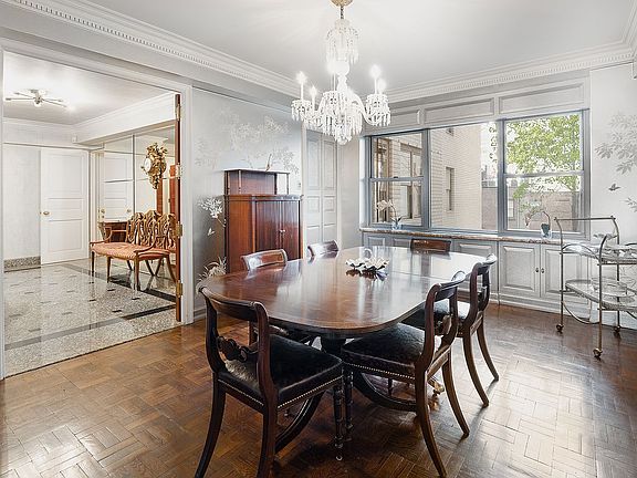 5th image of 45 E 72nd St APT 6C