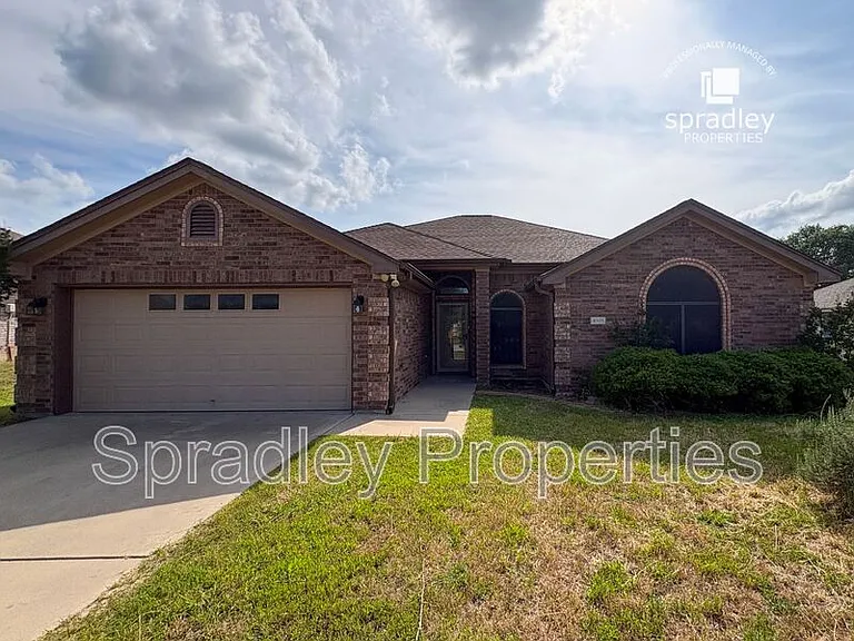 4905 Citrine Dr — Photo 1
